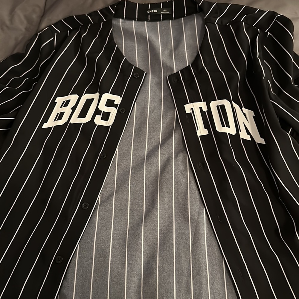 Boston Button-Up - Picture 2 of 5